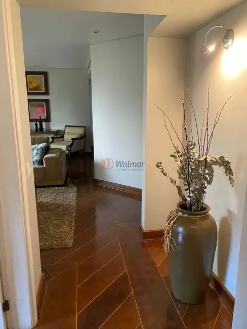 Apartamento com 3 quartos para alugar, 218m2 em Cambuí, Campinas - SP - imagem 7 Foto 7 de Apartamento com 3 quartos para alugar, 218m2 em Cambuí, Campinas - SP