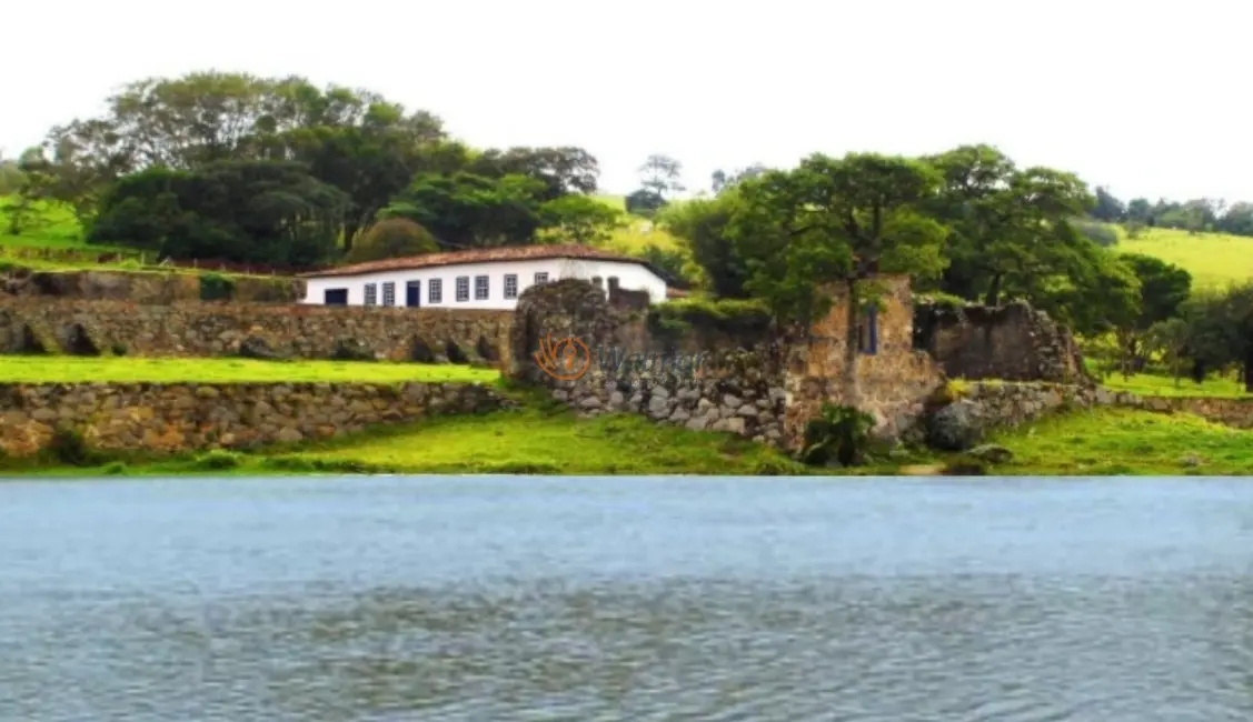 Foto 1 de Fazenda / Haras com 16 quartos à venda, 550m2 em Pedreira - SP