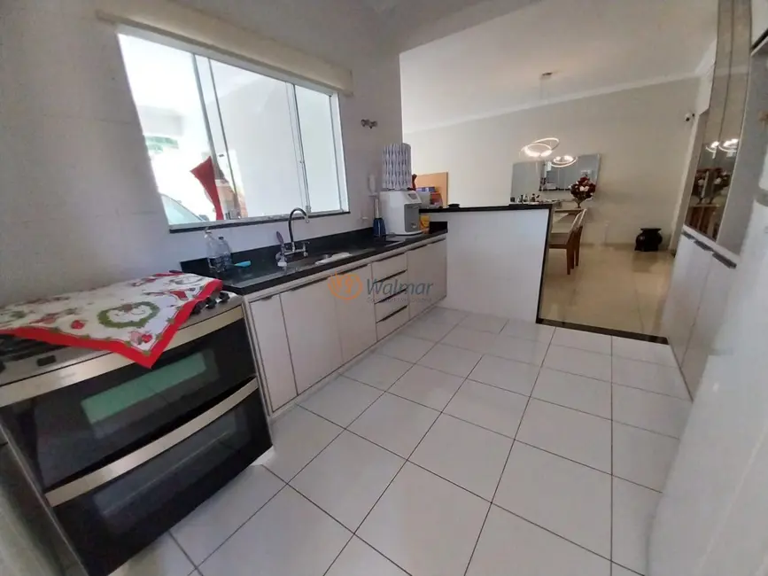 Foto 2 de Casa de Condomínio com 3 quartos à venda e para alugar, 165m2 em Cascata, Paulinia - SP