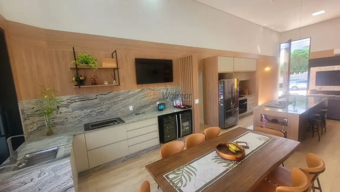 Foto 3 de Casa de Condomínio com 4 quartos à venda, 230m2 em Swiss Park, Campinas - SP