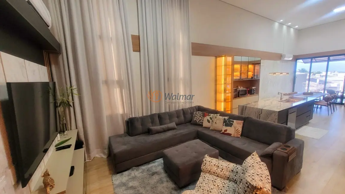 Foto 2 de Casa de Condomínio com 4 quartos à venda, 230m2 em Swiss Park, Campinas - SP