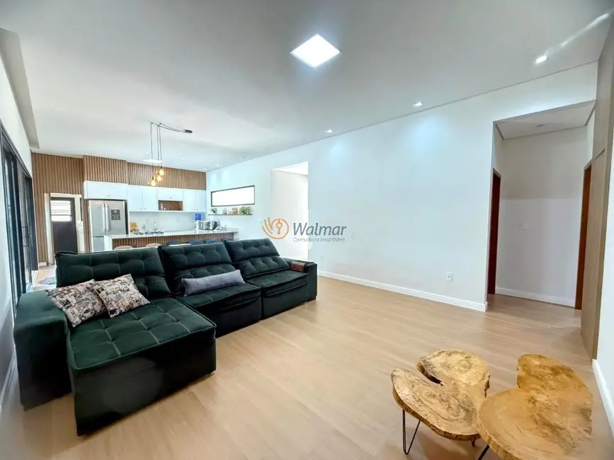 Casa de Condomínio com 4 quartos à venda, 320m2 em Jardim São Bento do Recreio, Valinhos - SP - imagem 3 Foto 3 de Casa de Condomínio com 4 quartos à venda, 320m2 em Jardim São Bento do Recreio, Valinhos - SP