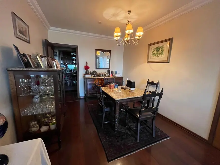 Foto 9 de Apartamento com 4 quartos à venda, 129m2 em Cambuí, Campinas - SP