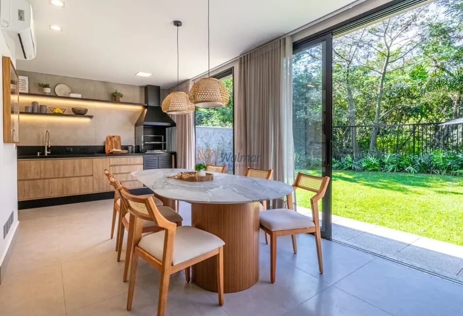 Casa de Condomínio com 3 quartos à venda, 221m2 em Ville Sainte Hélène, Campinas - SP - imagem 9 Foto 9 de Casa de Condomínio com 3 quartos à venda, 221m2 em Ville Sainte Hélène, Campinas - SP