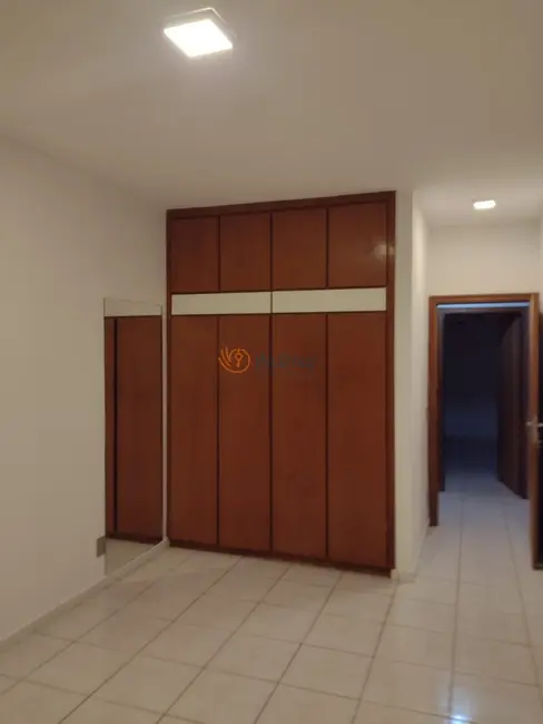 Apartamento com 4 quartos à venda, 182m2 em Cambuí, Campinas - SP - imagem 6 Foto 6 de Apartamento com 4 quartos à venda, 182m2 em Cambuí, Campinas - SP