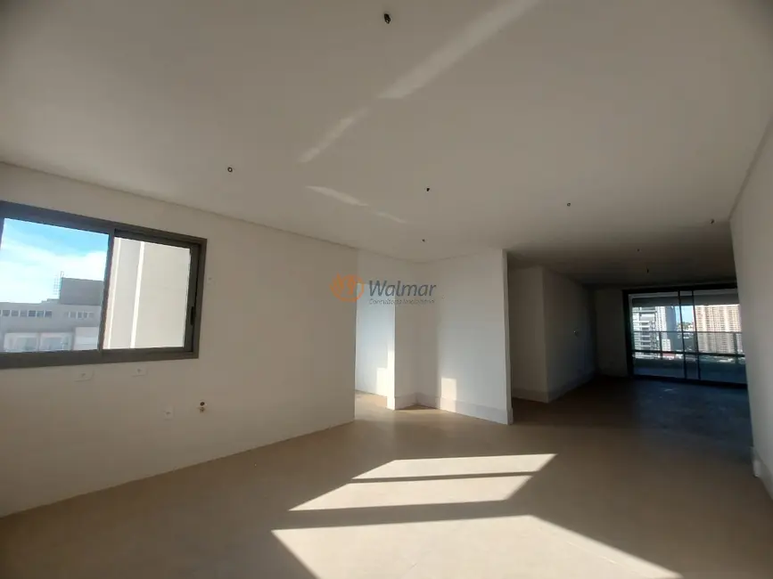 Foto 9 de Apartamento com 4 quartos à venda, 316m2 em Cambuí, Campinas - SP