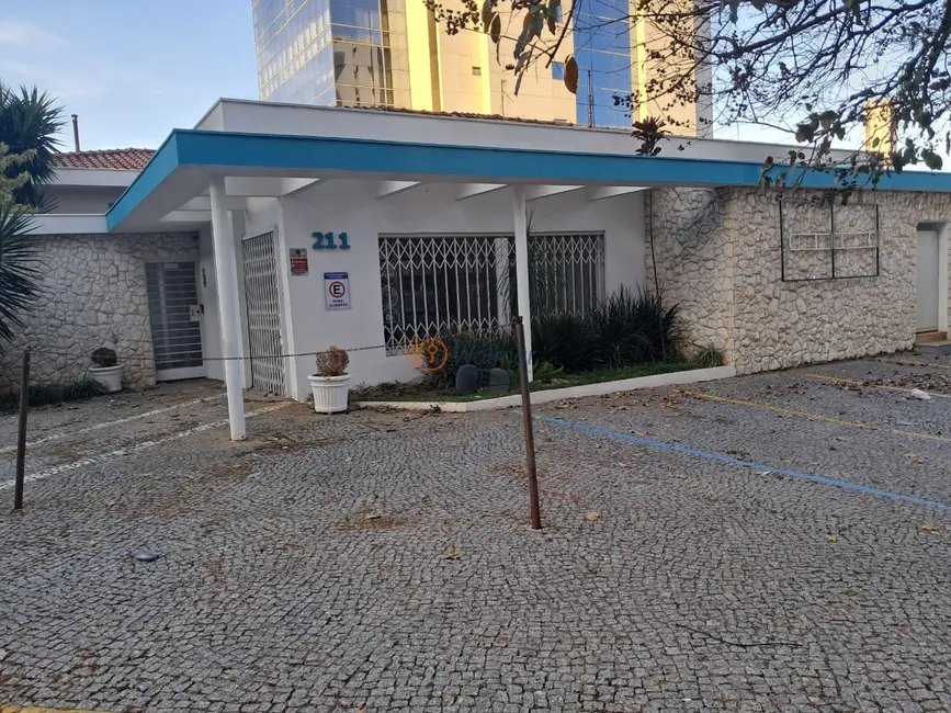 Sala Comercial com 11 quartos para alugar, 425m2 em Cambuí, Campinas - SP - imagem 3 Foto 3 de Sala Comercial com 11 quartos para alugar, 425m2 em Cambuí, Campinas - SP