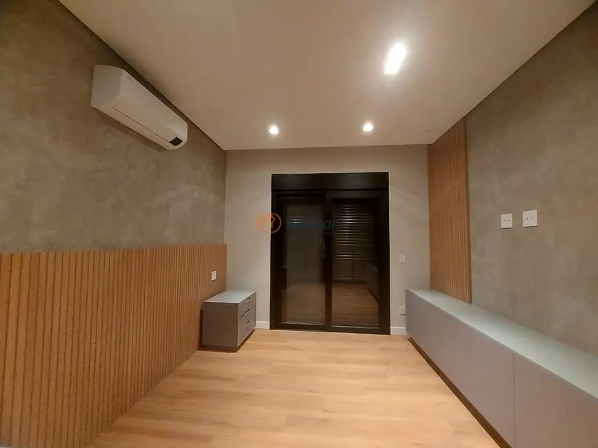 Casa de Condomínio com 3 quartos à venda, 230m2 em Campinas - SP - imagem 4 Foto 4 de Casa de Condomínio com 3 quartos à venda, 230m2 em Campinas - SP