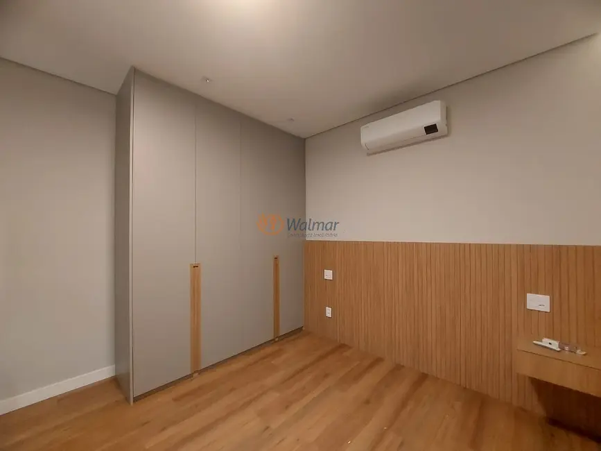 Casa de Condomínio com 3 quartos à venda, 230m2 em Campinas - SP - imagem 5 Foto 5 de Casa de Condomínio com 3 quartos à venda, 230m2 em Campinas - SP