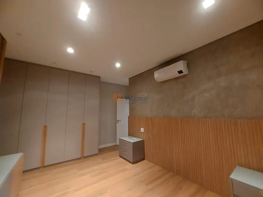 Casa de Condomínio com 3 quartos à venda, 230m2 em Campinas - SP - imagem 3 Foto 3 de Casa de Condomínio com 3 quartos à venda, 230m2 em Campinas - SP