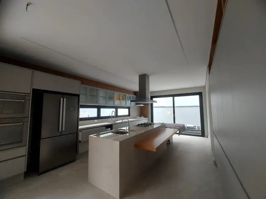 Foto 2 de Casa de Condomínio com 3 quartos à venda, 230m2 em Campinas - SP