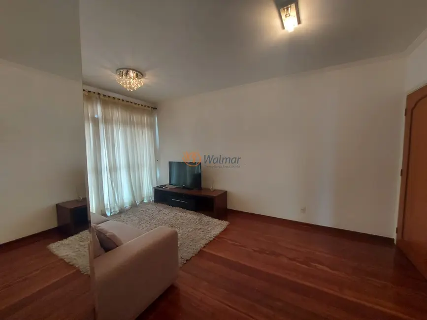 Apartamento com 3 quartos para alugar, 94m2 em Cambuí, Campinas - SP - imagem 2 Foto 2 de Apartamento com 3 quartos para alugar, 94m2 em Cambuí, Campinas - SP