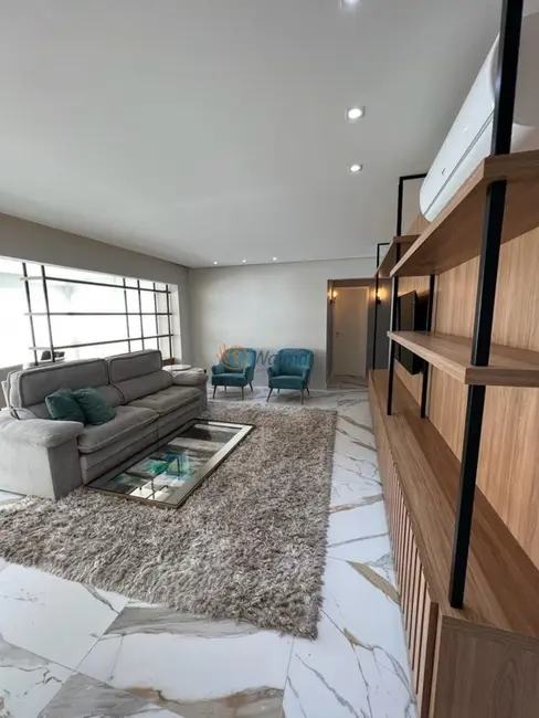 Apartamento com 3 quartos para alugar, 142m2 em Jardim Chapadão, Campinas - SP - imagem 6 Foto 6 de Apartamento com 3 quartos para alugar, 142m2 em Jardim Chapadão, Campinas - SP