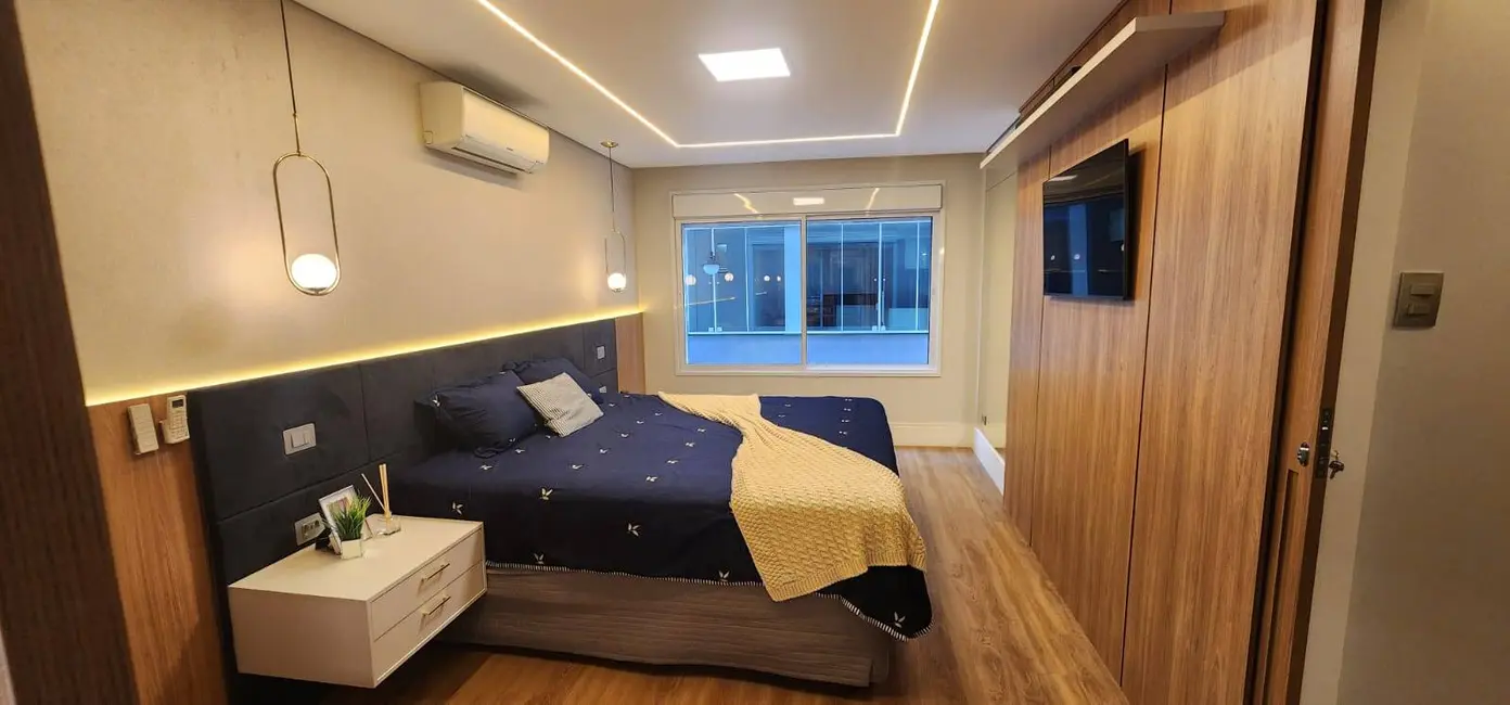 Foto 1 de Sobrado com 5 quartos à venda, 250m2 em Vila Brasilina, São Paulo - SP