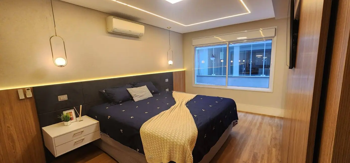 Foto 2 de Sobrado com 5 quartos à venda, 250m2 em Vila Brasilina, São Paulo - SP