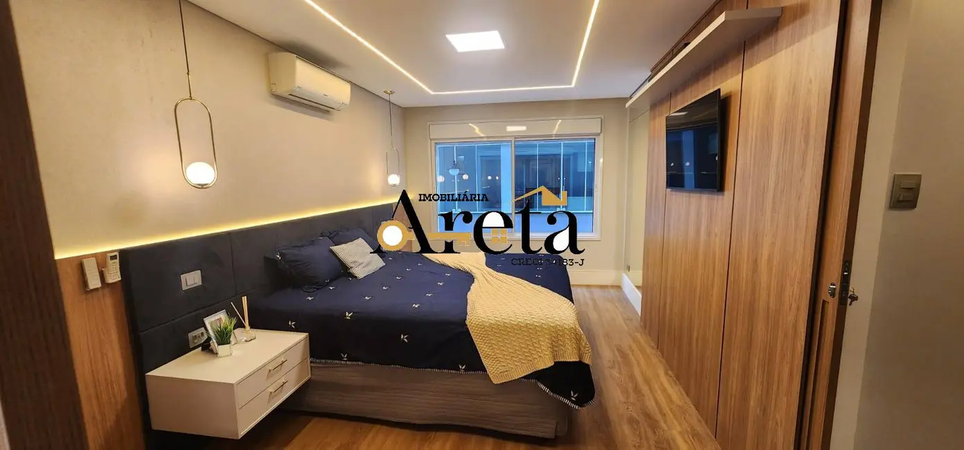 Foto 1 de Sobrado com 5 quartos à venda, 250m2 em Vila Brasilina, São Paulo - SP