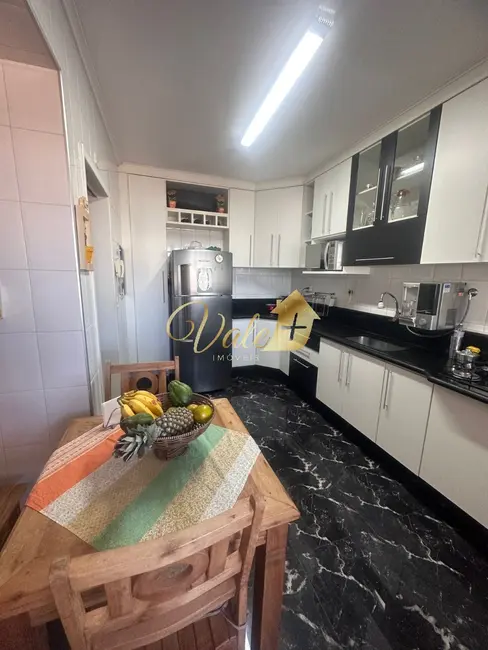 Apartamento com 4 quartos à venda, 218m2 em Sao Jose Dos Campos - SP - imagem 7 Foto 7 de Apartamento com 4 quartos à venda, 218m2 em Sao Jose Dos Campos - SP