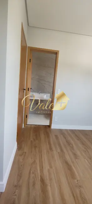 Foto 3 de Casa de Condomínio com 4 quartos à venda, 214m2 em Sao Jose Dos Campos - SP