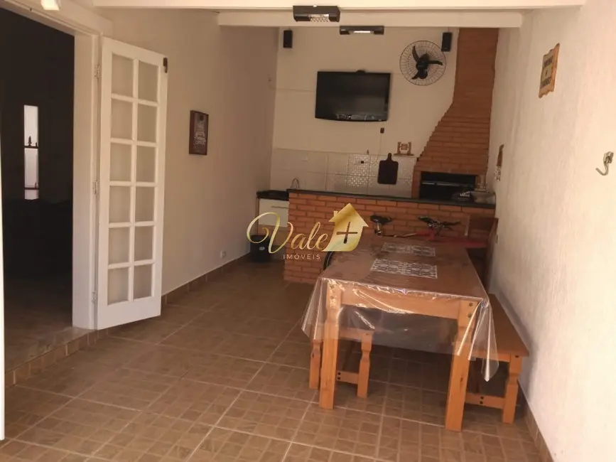 Foto 3 de Casa de Condomínio com 4 quartos à venda, 180m2 em Sao Jose Dos Campos - SP