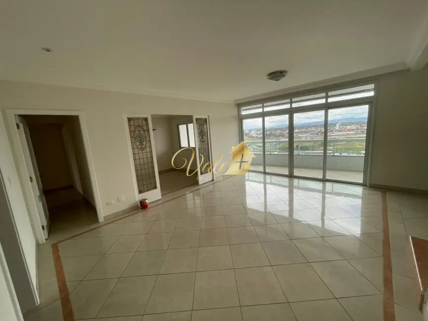 Apartamento com 4 quartos à venda, 305m2 em Sao Jose Dos Campos - SP - imagem 7 Foto 7 de Apartamento com 4 quartos à venda, 305m2 em Sao Jose Dos Campos - SP