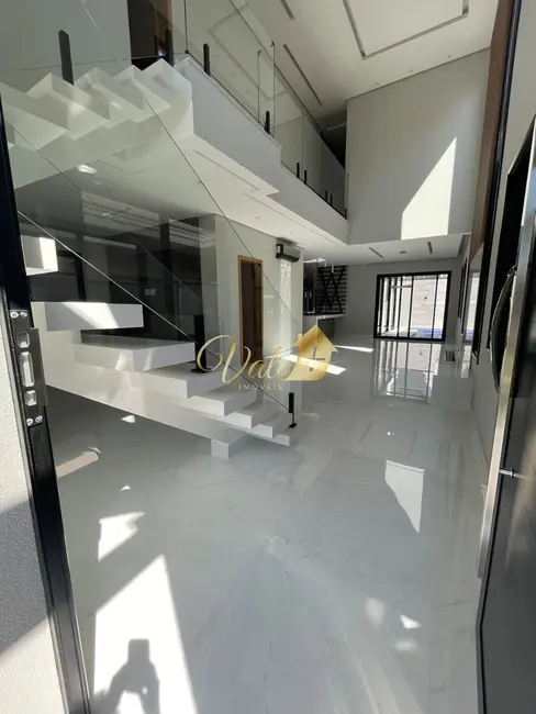 Casa de Condomínio com 4 quartos à venda, 270m2 em Sao Jose Dos Campos - SP - imagem 5 Foto 5 de Casa de Condomínio com 4 quartos à venda, 270m2 em Sao Jose Dos Campos - SP