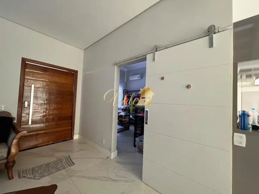 Foto 3 de Casa de Condomínio com 4 quartos à venda, 320m2 em Sao Jose Dos Campos - SP