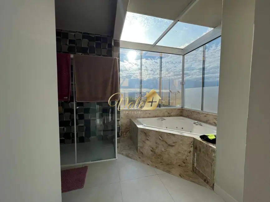 Foto 5 de Casa de Condomínio com 4 quartos à venda, 320m2 em Sao Jose Dos Campos - SP