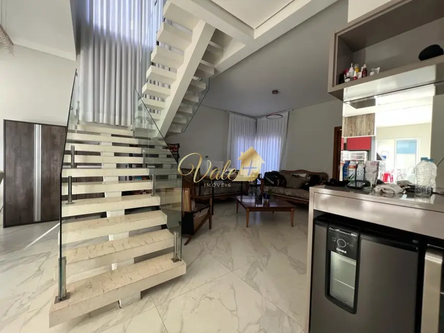 Foto 8 de Casa de Condomínio com 4 quartos à venda, 320m2 em Sao Jose Dos Campos - SP