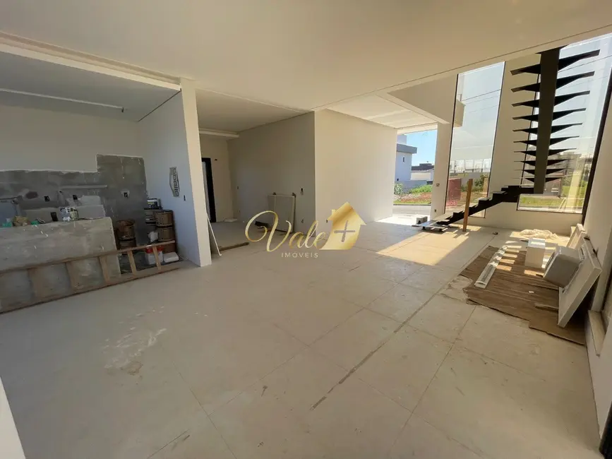 Foto 2 de Casa de Condomínio com 4 quartos à venda, 250m2 em Sao Jose Dos Campos - SP