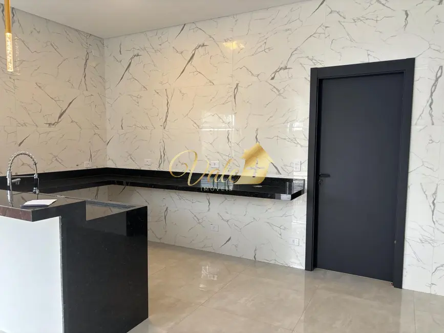 Casa de Condomínio com 3 quartos à venda, 170m2 em Sao Jose Dos Campos - SP - imagem 7 Foto 7 de Casa de Condomínio com 3 quartos à venda, 170m2 em Sao Jose Dos Campos - SP