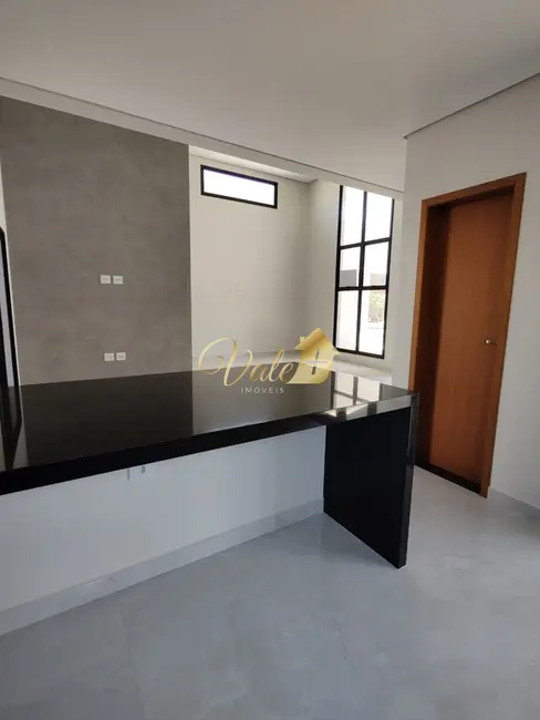 Foto 3 de Casa de Condomínio com 3 quartos à venda, 150m2 em Cacapava - SP