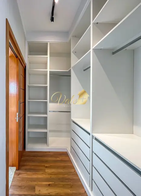 Foto 8 de Casa de Condomínio com 3 quartos à venda, 370m2 em Cacapava - SP