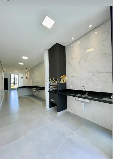 Foto 3 de Casa de Condomínio com 3 quartos à venda, 116m2 em Jardim Jacinto, Jacarei - SP