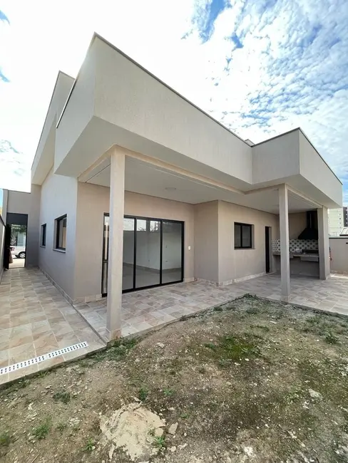 Foto 4 de Casa de Condomínio com 3 quartos à venda, 147m2 em Jardim Residencial Golden Park, Jacarei - SP