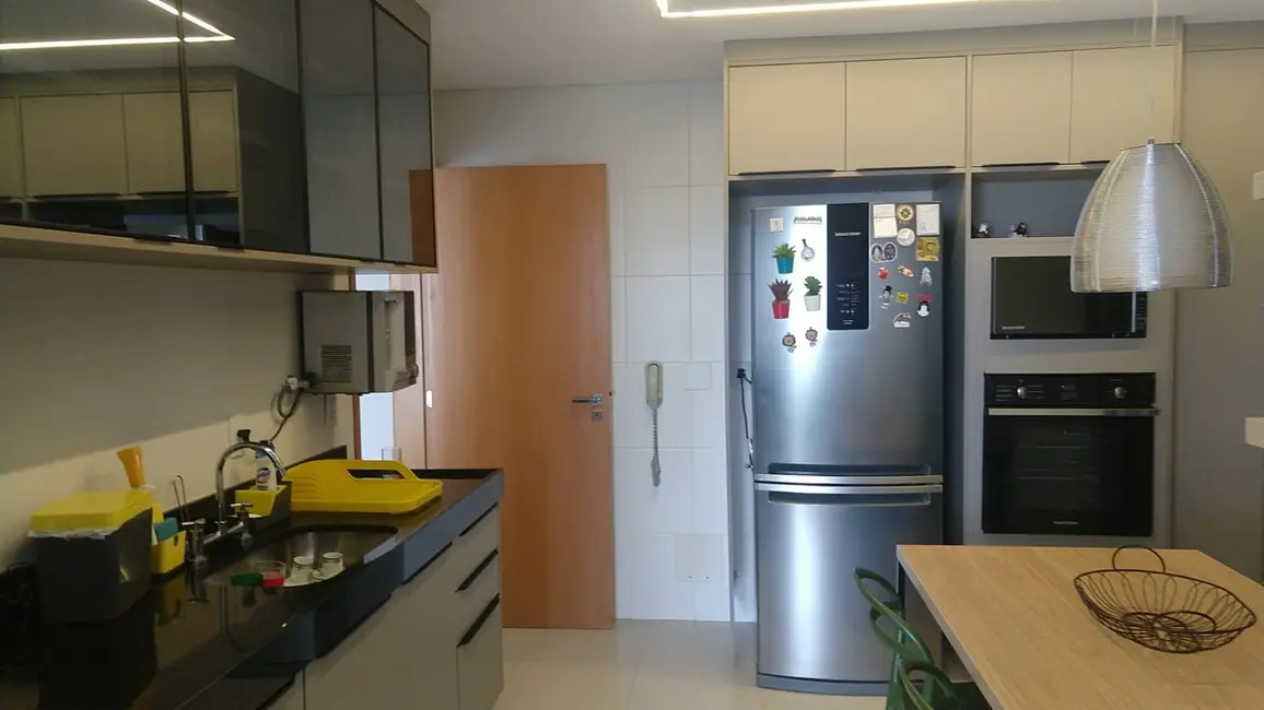 Apartamento com 3 quartos à venda, 147m2 em Sao Jose Dos Campos - SP - imagem 7 Foto 7 de Apartamento com 3 quartos à venda, 147m2 em Sao Jose Dos Campos - SP