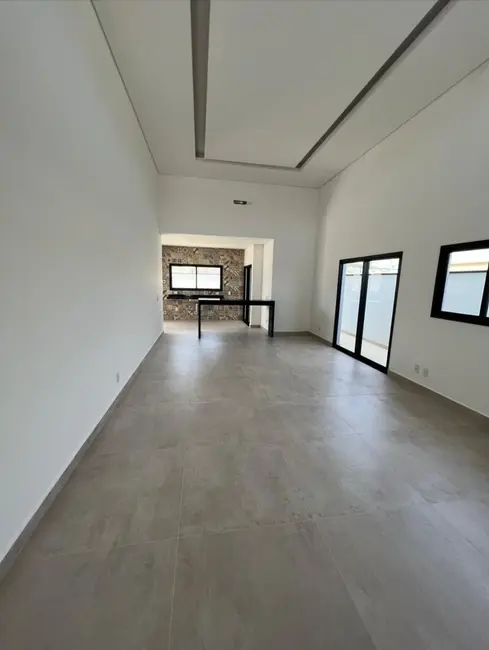 Foto 3 de Casa com 3 quartos à venda, 150m2 em Bairro do Grama, Cacapava - SP