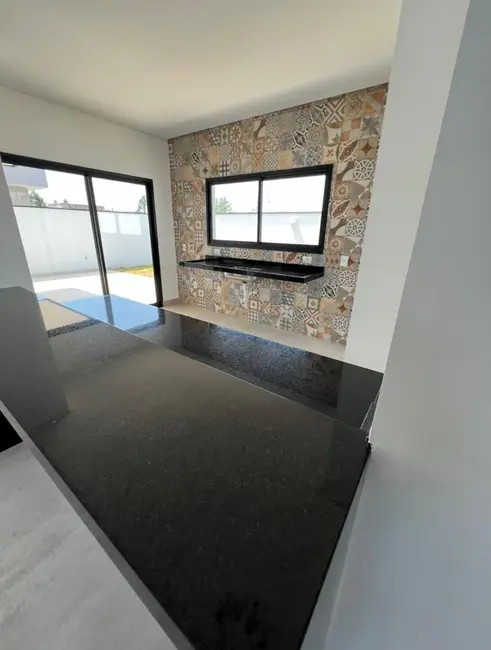 Foto 5 de Casa com 3 quartos à venda, 150m2 em Bairro do Grama, Cacapava - SP