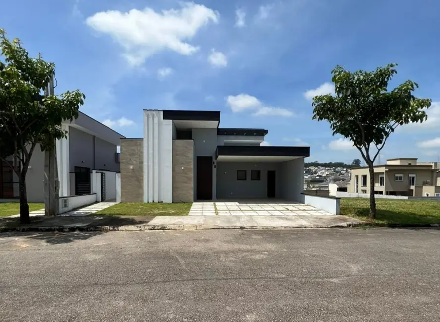 Foto 1 de Casa com 3 quartos à venda, 150m2 em Bairro do Grama, Cacapava - SP