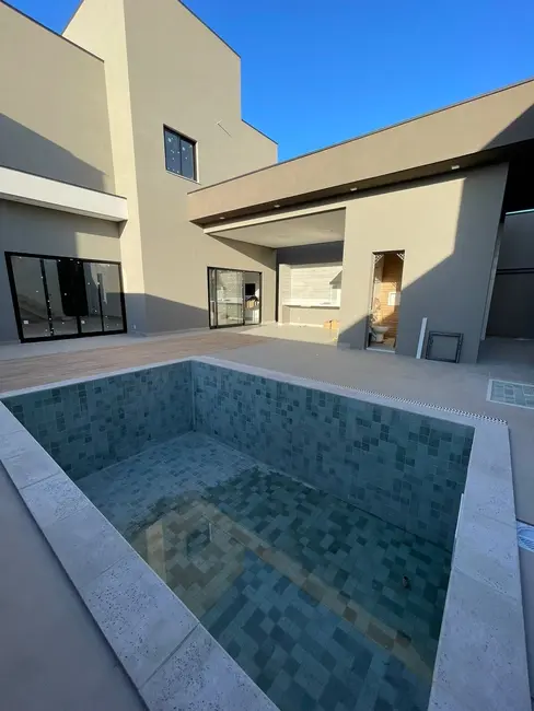 Foto 3 de Casa de Condomínio com 3 quartos à venda, 214m2 em Bairro do Grama, Cacapava - SP