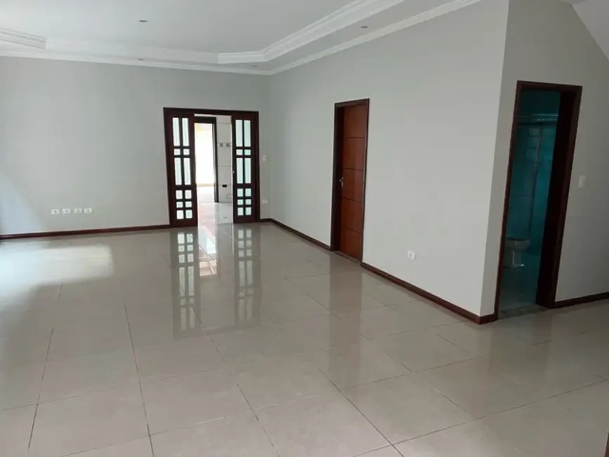 Foto 2 de Casa com 4 quartos à venda, 320m2 em Sao Jose Dos Campos - SP