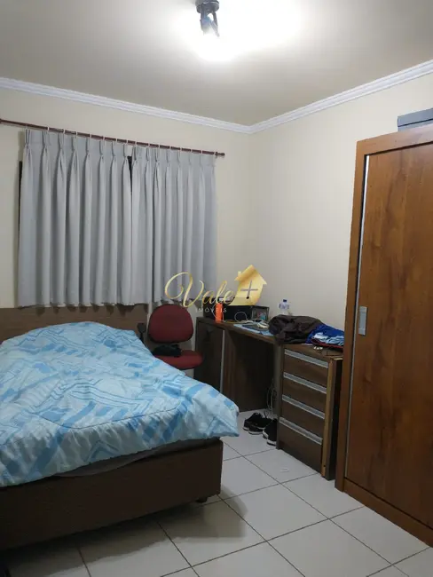 Casa com 4 quartos à venda, 186m2 em Sao Jose Dos Campos - SP - imagem 6 Foto 6 de Casa com 4 quartos à venda, 186m2 em Sao Jose Dos Campos - SP