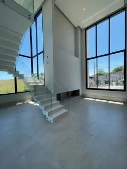 Foto 6 de Casa de Condomínio com 4 quartos à venda, 223m2 em Parque Residencial Maria Elmira, Cacapava - SP