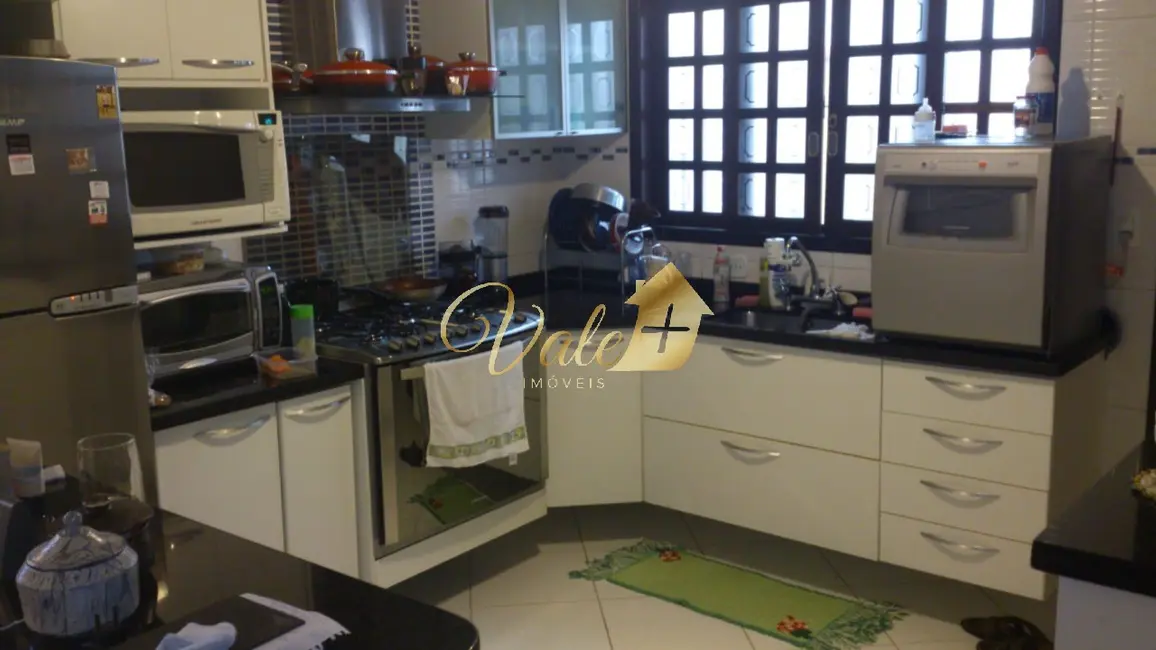 Foto 3 de Casa com 3 quartos à venda, 170m2 em Sao Jose Dos Campos - SP