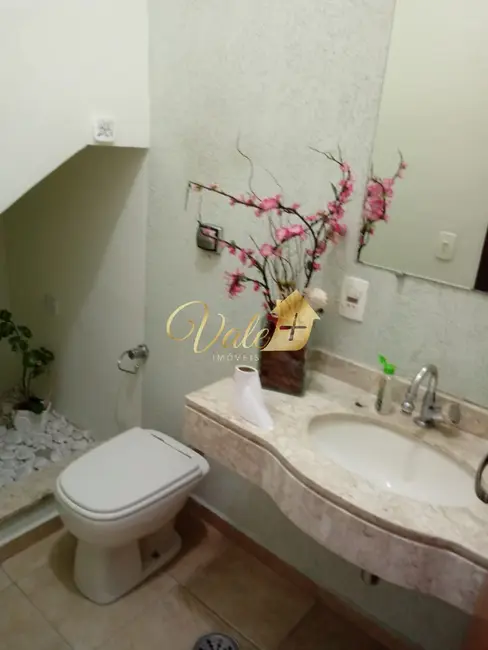 Casa de Condomínio com 3 quartos à venda e para alugar, 303m2 em Condomínio Residencial Mirante do Vale, Jacarei - SP - imagem 9 Foto 9 de Casa de Condomínio com 3 quartos à venda e para alugar, 303m2 em Condomínio Residencial Mirante do Vale, Jacarei - SP