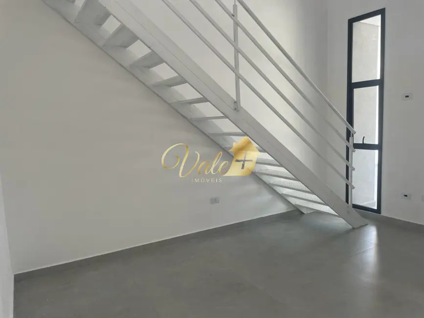 Foto 3 de Casa de Condomínio com 3 quartos à venda e para alugar, 180m2 em Tremembe - SP