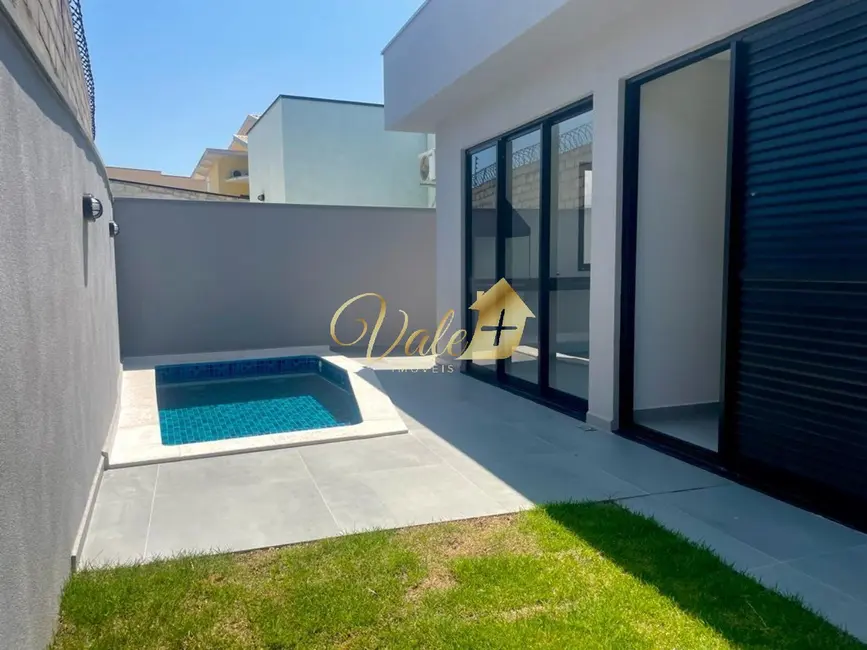 Foto 9 de Casa de Condomínio com 3 quartos à venda e para alugar, 180m2 em Tremembe - SP