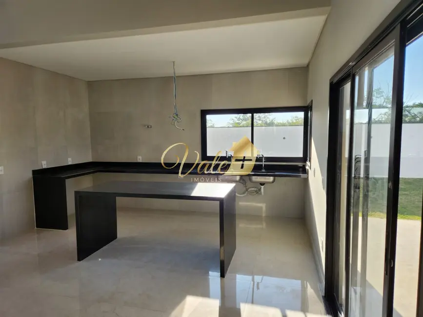 Foto 8 de Casa de Condomínio com 4 quartos à venda, 186m2 em Cacapava - SP