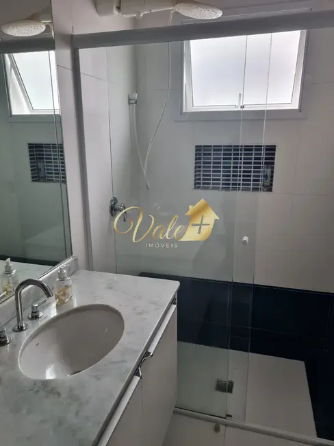 Casa de Condomínio com 3 quartos à venda, 255m2 em Sao Jose Dos Campos - SP - imagem 2 Foto 2 de Casa de Condomínio com 3 quartos à venda, 255m2 em Sao Jose Dos Campos - SP