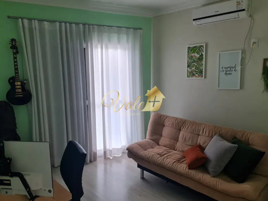 Casa de Condomínio com 3 quartos à venda, 255m2 em Sao Jose Dos Campos - SP - imagem 3 Foto 3 de Casa de Condomínio com 3 quartos à venda, 255m2 em Sao Jose Dos Campos - SP