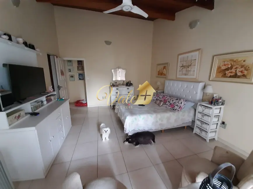 Foto 2 de Casa de Condomínio com 4 quartos à venda, 450m2 em Sao Jose Dos Campos - SP